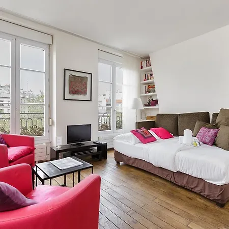 Daval 11 * Paris